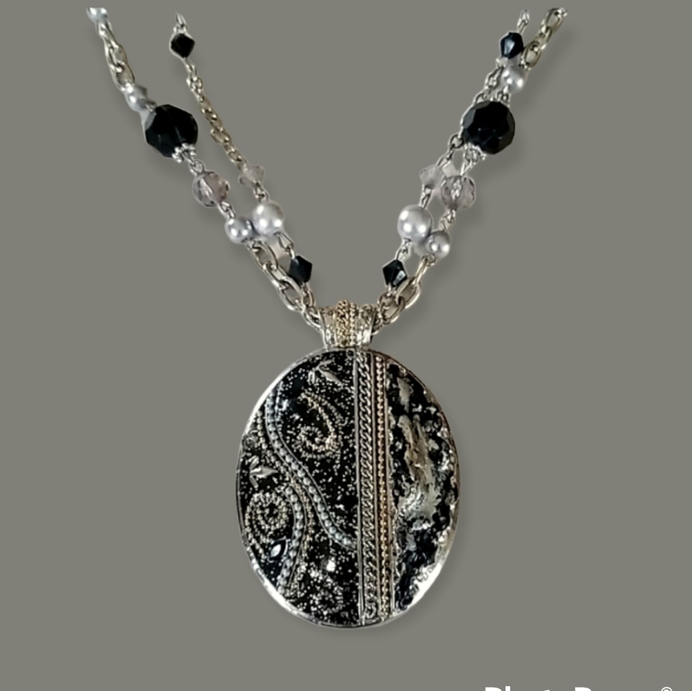 Vintage Faux Pearl Glitter Silver Tone Multi Strand Pendant Necklace